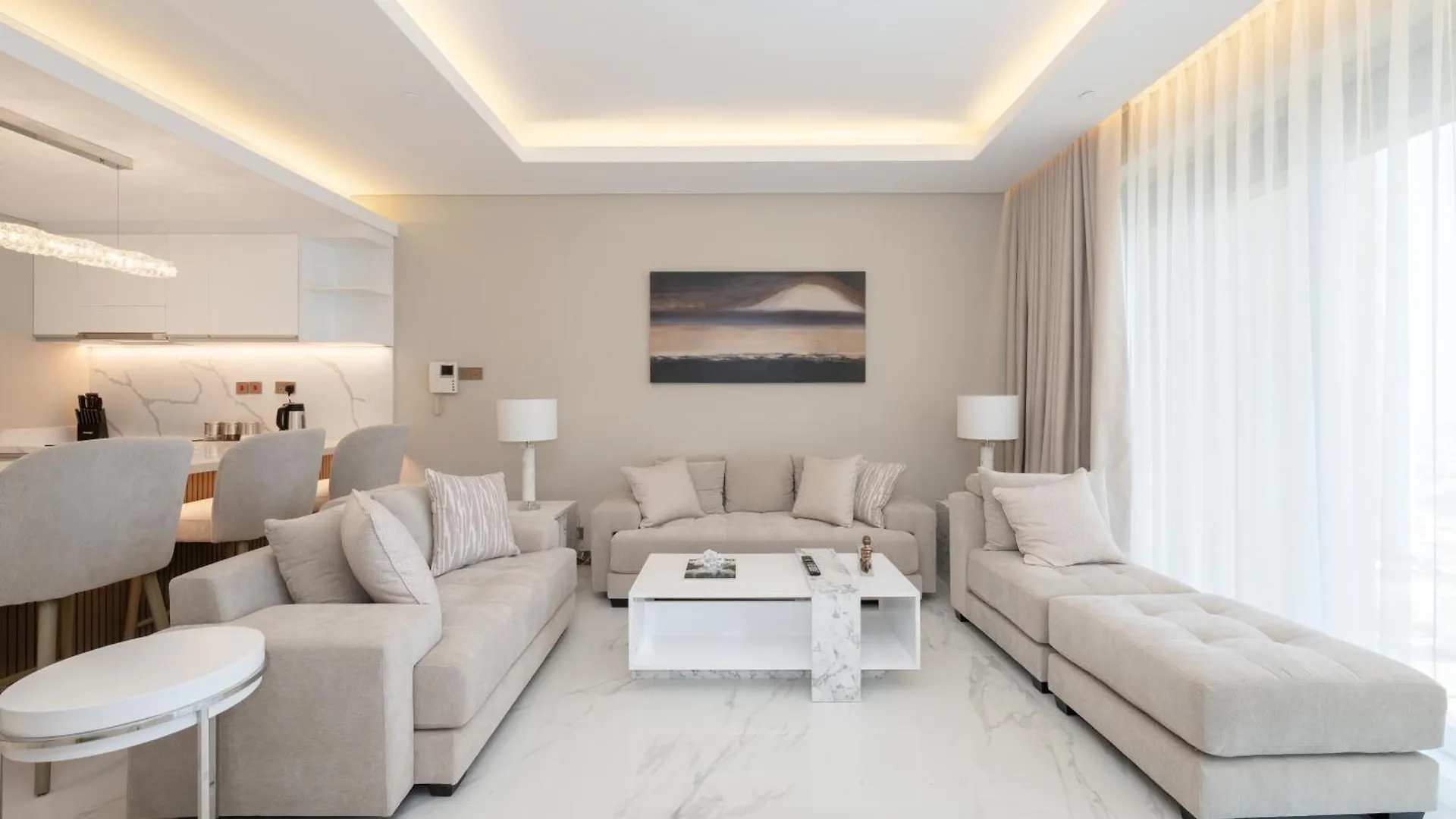 Holistay Luxury Collection Dubai Mall 1-Br Downtown Apartment
